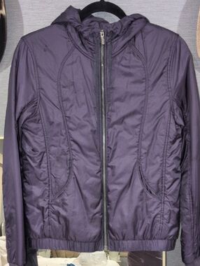 Lululemon Lightweight Hooded Jacket - Deep Purple